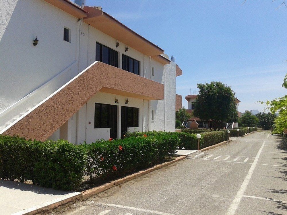 Kyriakos Studios Afántou Exterior foto