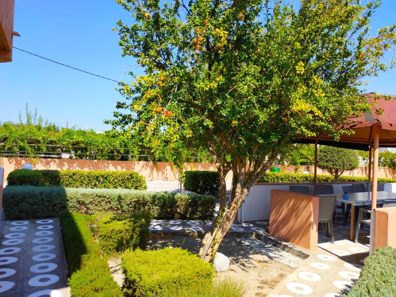 Kyriakos Studios Afántou Exterior foto